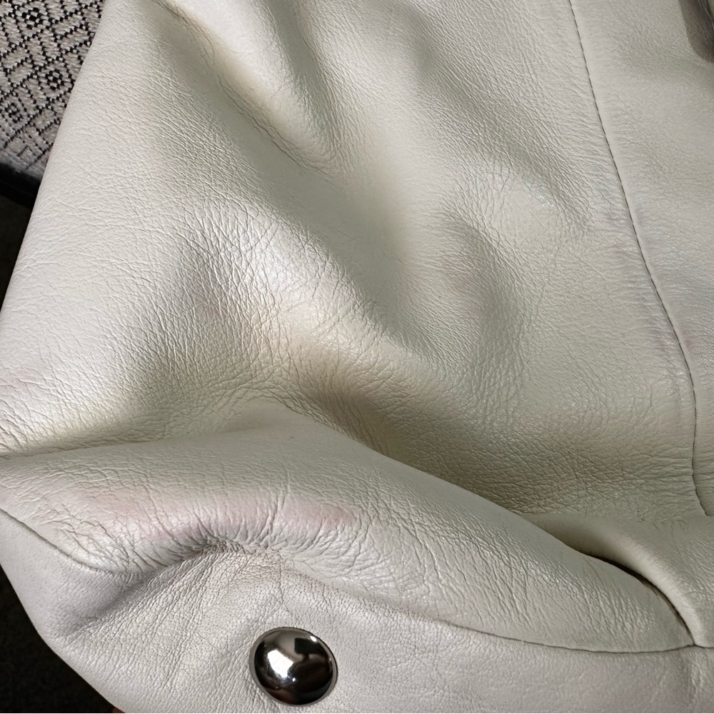 Coach | Soho East West Leather Shoulder Bag White/Gold – Style M1159-F18751 - Picture 13 of 16